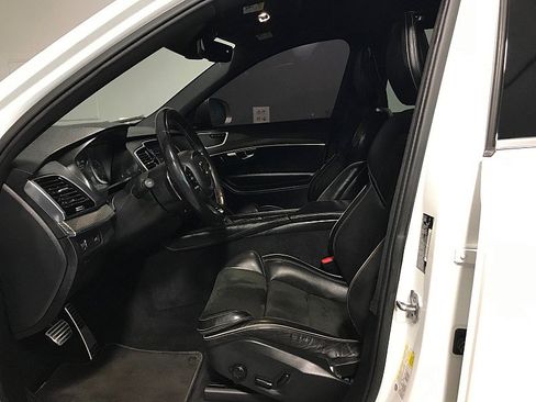 Used 2016 Volvo XC90 T6 R-Design w/ Vision Package image 10