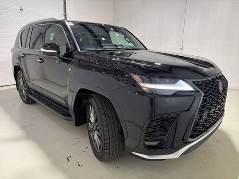 Used 2024 Lexus LX 600 F Sport AWD/4WD image 3