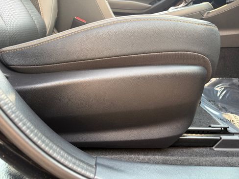 Used 2024 Subaru Crosstrek 2.5i Wilderness w/ Crosstrek Mirror Package AWD/4WD image 29