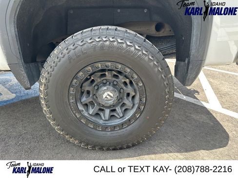 Used 2024 GMC Sierra 2500 SLE w/ SLE Value Package; AWD/4WD image 13