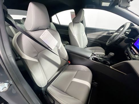 New 2026 Toyota Camry SE image 31