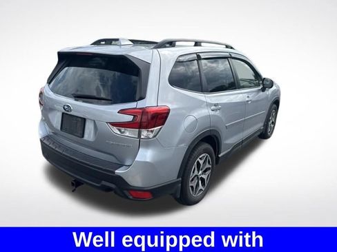 Used 2023 Subaru Forester Premium AWD/4WD image 3
