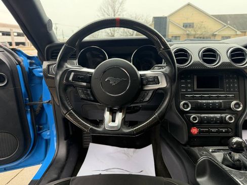 Used 2017 Ford Mustang GT image 13