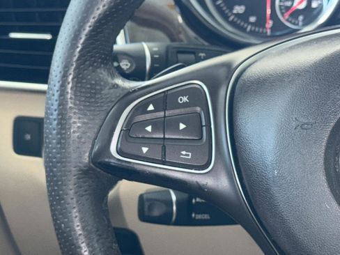 Used 2018 Mercedes-Benz GLE 350 image 32