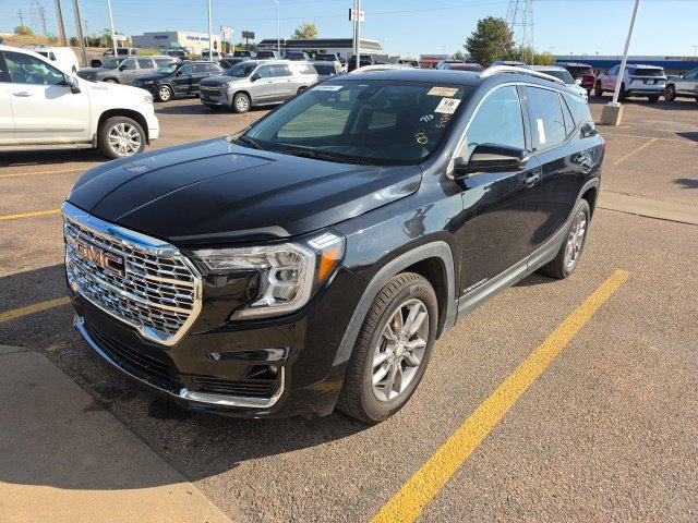 Used 2022 GMC Terrain SLT w/ Infotainment Package II AWD/4WD image 9