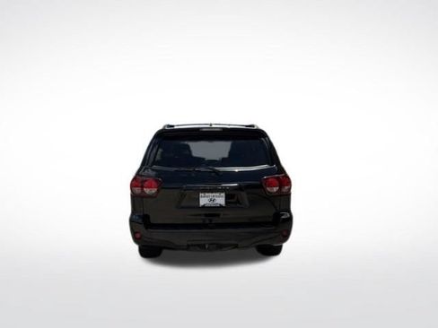 Used 2022 Toyota Sequoia TRD Sport AWD/4WD image 4