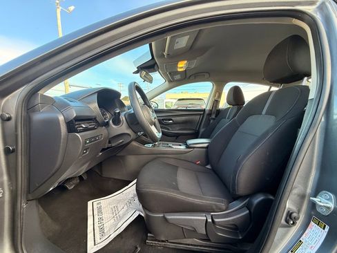 Used 2023 Nissan Sentra SV image 23