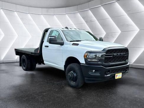 New 2024 RAM 3500 Tradesman image 25