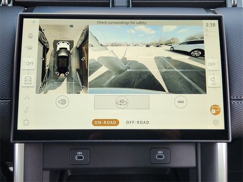 Used 2026 Land Rover Discovery Sport Landmark image 13