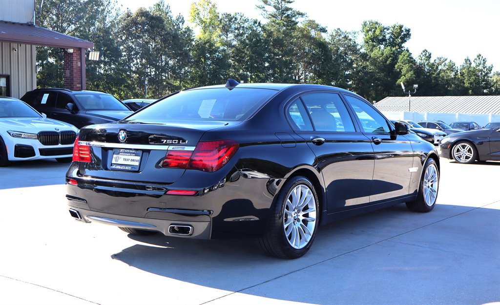 Used 2013 BMW 750Li RWD image 7