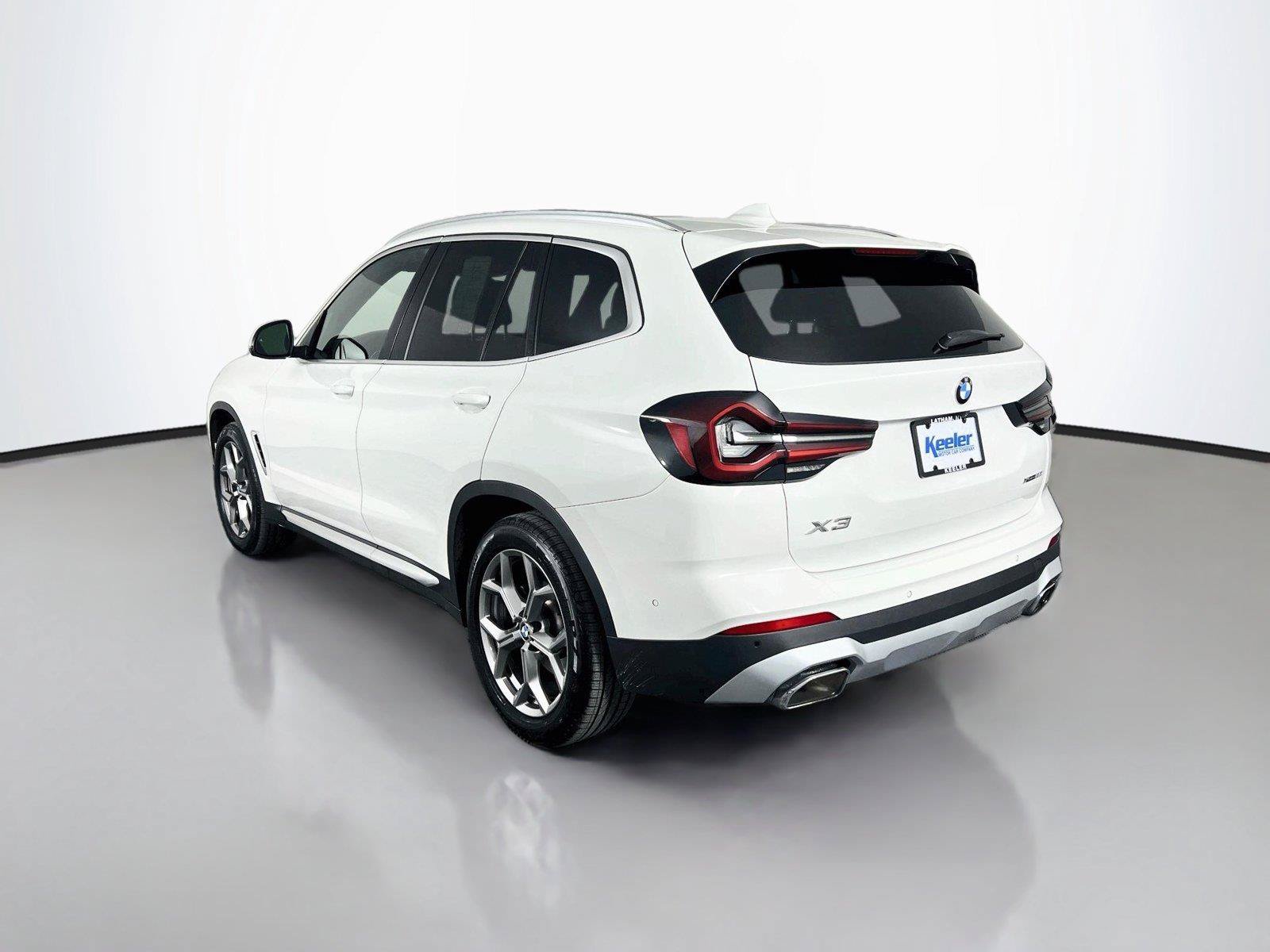 Used 2024 BMW X3 xDrive30i w/ Convenience Package AWD/4WD image 4