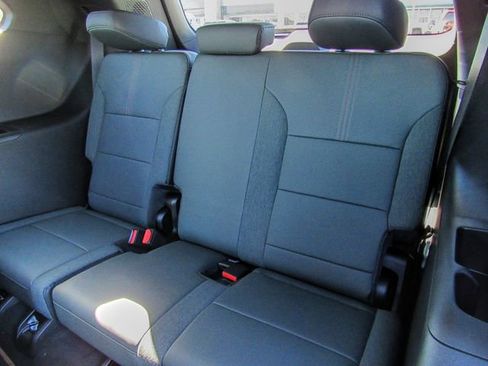 New 2026 GMC Acadia AT4 w/ Super Cruise Package image 18