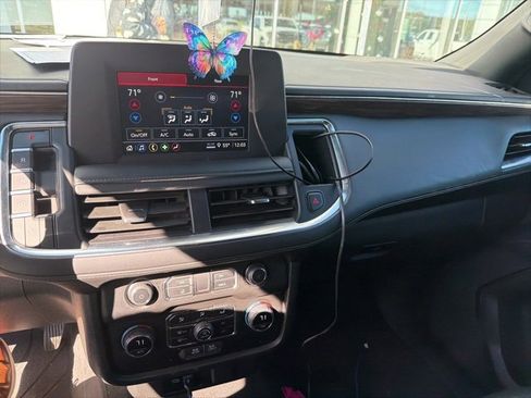 Used 2023 Chevrolet Suburban LS w/ Driver Alert Package image 8