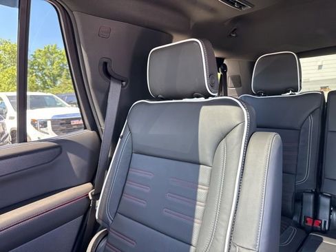 New 2026 GMC Yukon AT4 Ultimate w/ LPO, Floor Liner Package AWD/4WD image 27
