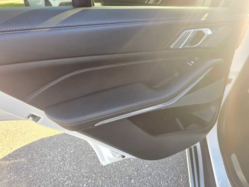 Used 2024 BMW X5 xDrive40i image 20