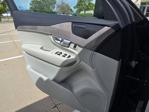 Used 2022 Volvo XC90 T6 Inscription w/ Advanced Package AWD/4WD image 19