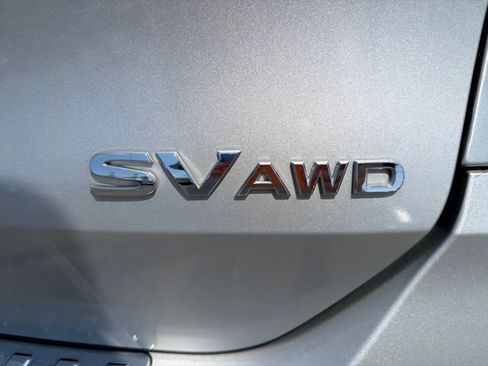 Used 2017 Nissan Rogue SV w/ SV Premium Package AWD/4WD image 8