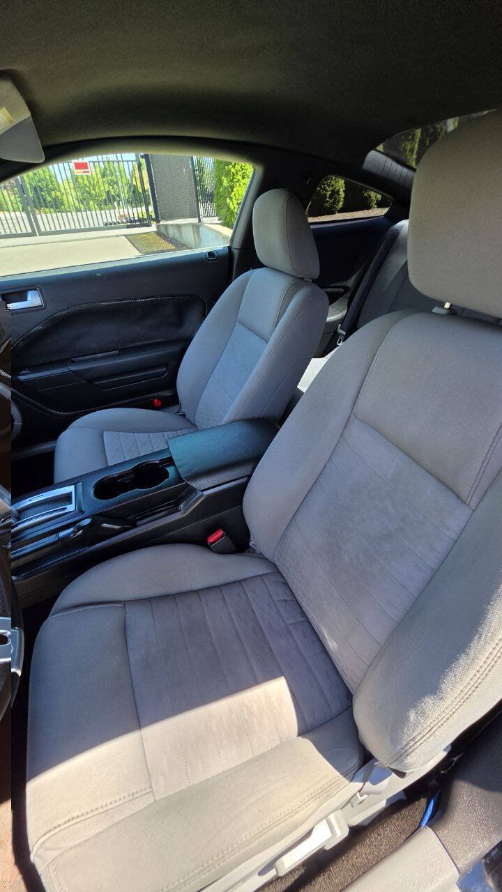 Used 2006 Ford Mustang GT RWD image 9
