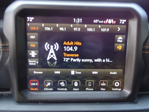 Used 2021 Jeep Wrangler High Altitude image 24