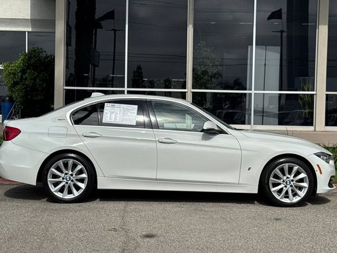 Used 2017 BMW 330e RWD image 3