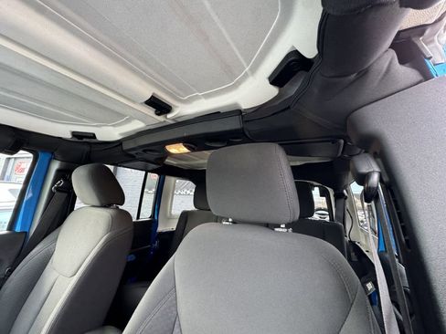 Used 2016 Jeep Wrangler Unlimited Sport w/ Quick Order Package 24S image 14