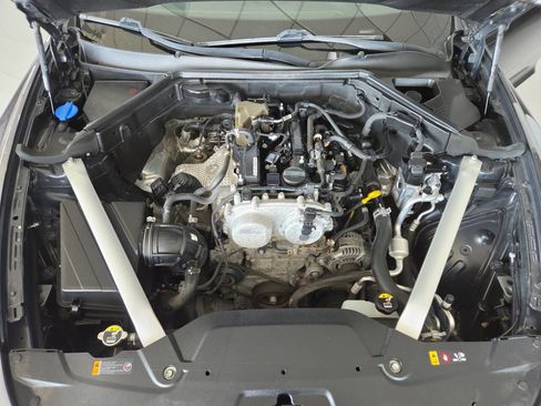 Used 2019 Kia Stinger AWD/4WD image 36
