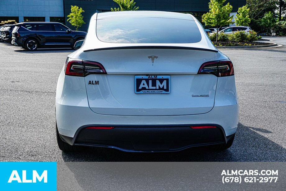 Used 2023 Tesla Model Y Performance AWD/4WD image 10