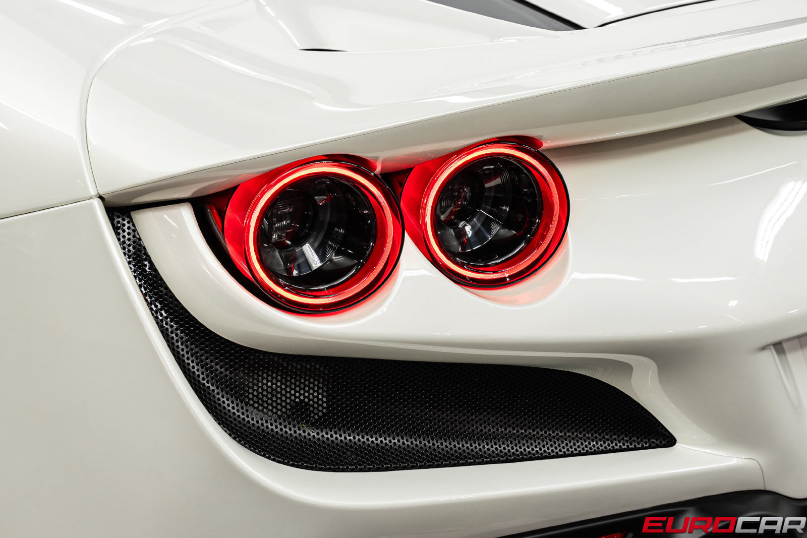 Used 2023 Ferrari F8 Tributo RWD image 24