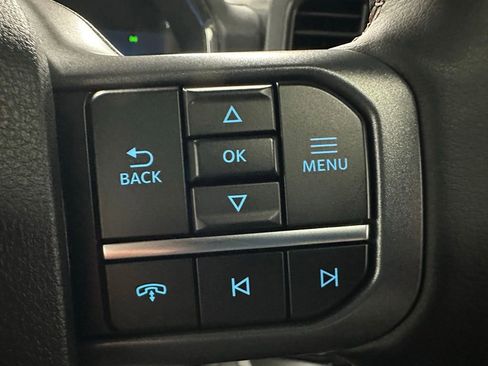 Used 2025 Ford F150 Lariat w/ Equipment Group 501A Mid image 21