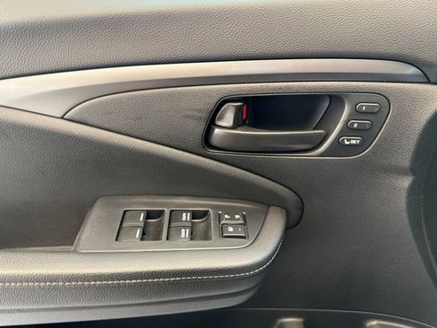 Certified 2024 Honda Passport EX-L image 13