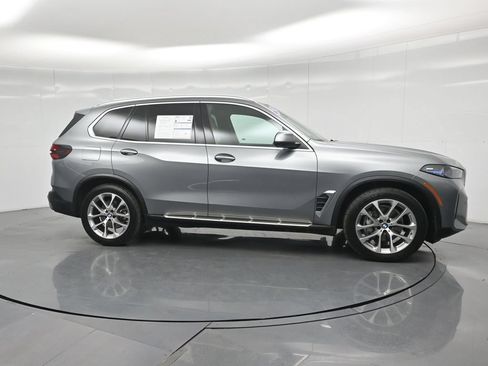 Used 2024 BMW X5 xDrive40i AWD/4WD image 27