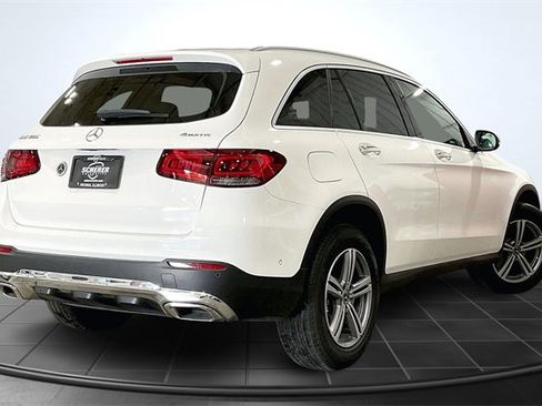 Used 2021 Mercedes-Benz GLC 300 4MATIC image 2