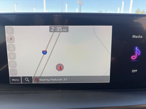 Used 2023 Kia Telluride LX image 15