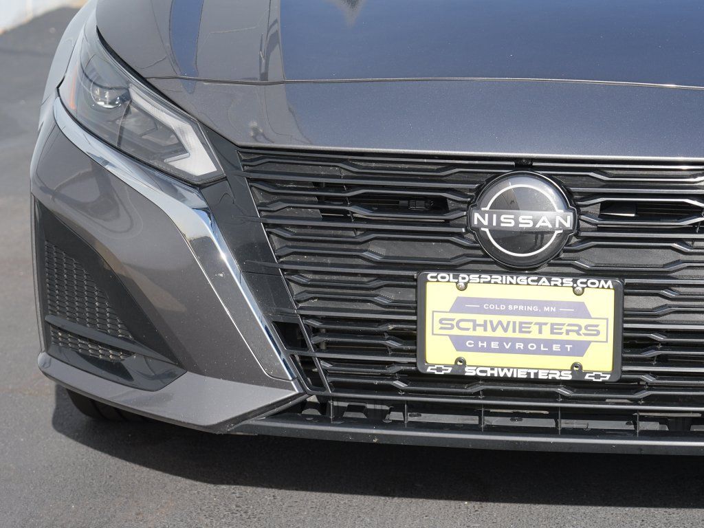 Used 2023 Nissan Altima 2.5 SL AWD/4WD image 9