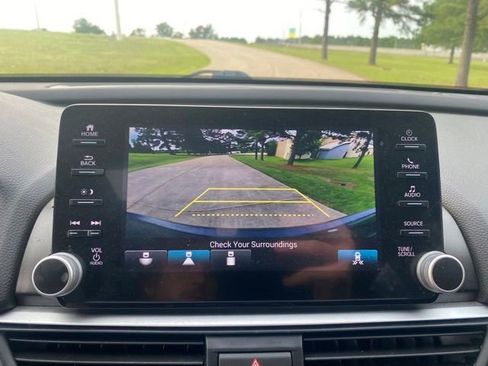 Used 2020 Honda Accord EX-L image 25