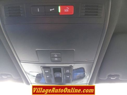 Used 2021 Volkswagen Tiguan SE R-Line image 48