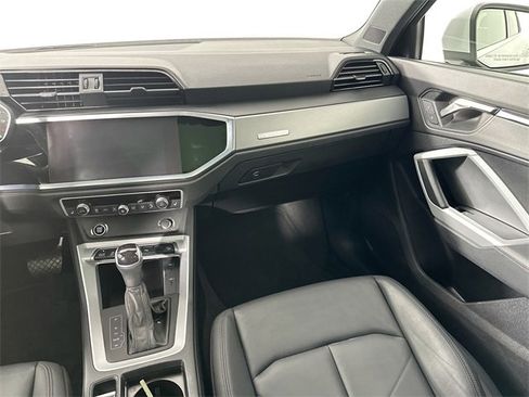 Used 2022 Audi Q3 2.0T Premium image 26