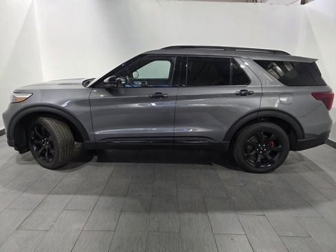 Used 2024 Ford Explorer ST w/ Equipment Group 401A image 2