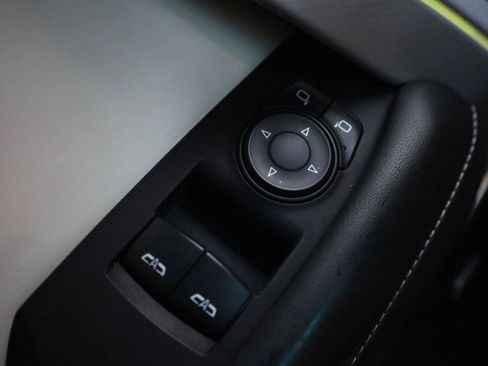 Used 2021 Chevrolet Camaro SS RWD image 35