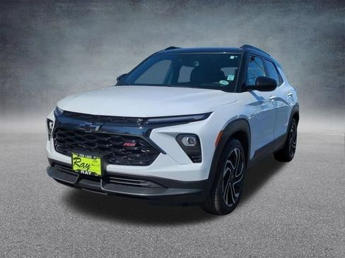 Certified 2024 Chevrolet TrailBlazer RS w/ Convenience Package FWD image 5