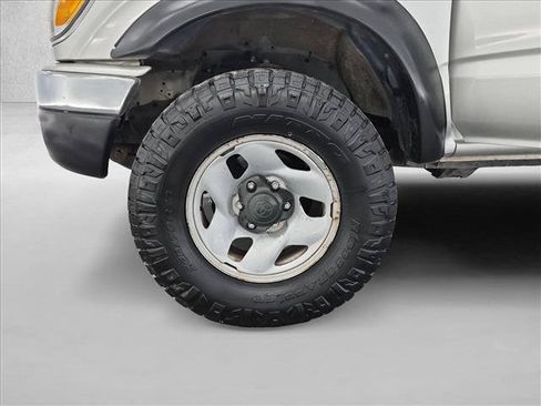 Used 2002 Toyota Tacoma PreRunner w/ SR5 Pkg w/ Chrome Pkg RWD image 24