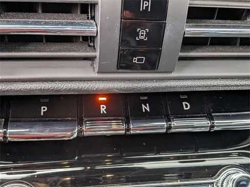 Used 2022 Lincoln Corsair FWD w/ Premium Package image 25