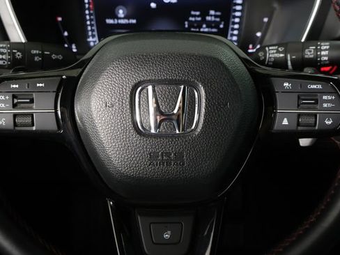 Used 2025 Honda Pilot Black Edition image 29