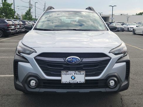 Used 2025 Subaru Outback AWD/4WD image 2