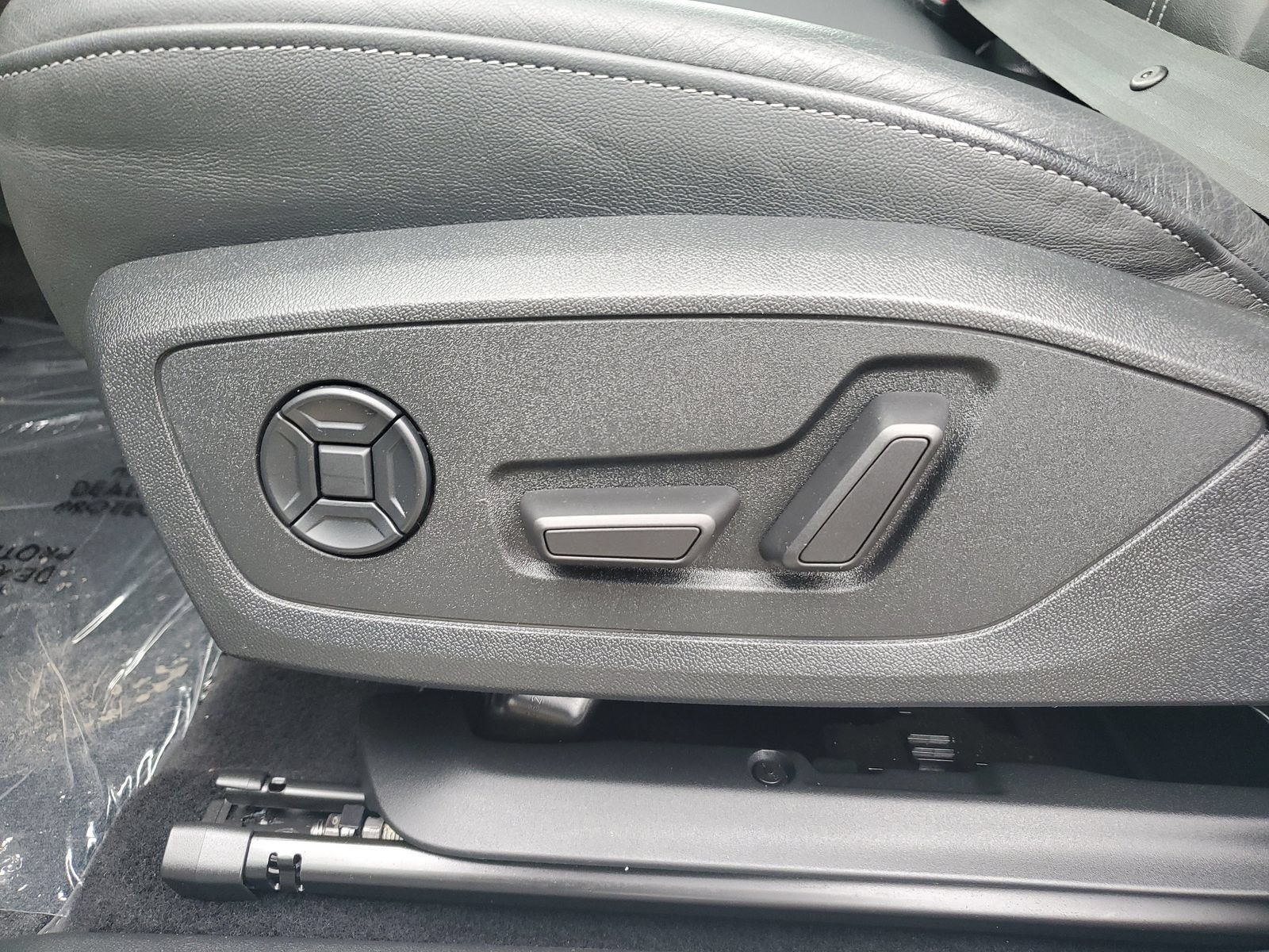 Used 2023 Audi Q4 e-tron Premium Plus AWD/4WD image 22