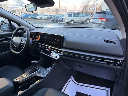 New 2026 Kia Sportage EX image 15