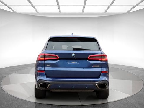 Used 2020 BMW X5 M50i w/ Premium Package image 7