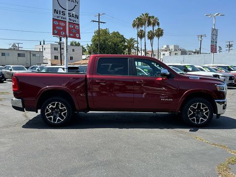 Used 2025 RAM 1500 Laramie AWD/4WD image 8