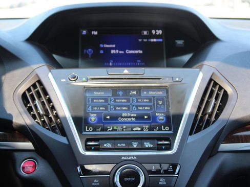 Used 2017 Acura MDX SH-AWD image 11