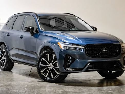 Used 2023 Volvo XC60 B5 Plus w/ Protection Package Premier AWD/4WD image 9